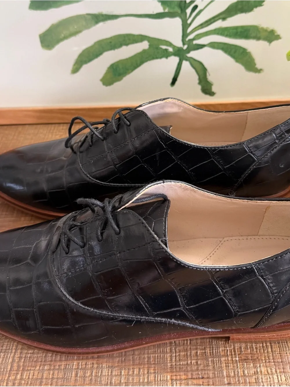 COLE HAAN Black Croc-Embossed Leather Dress Oxfords for Women